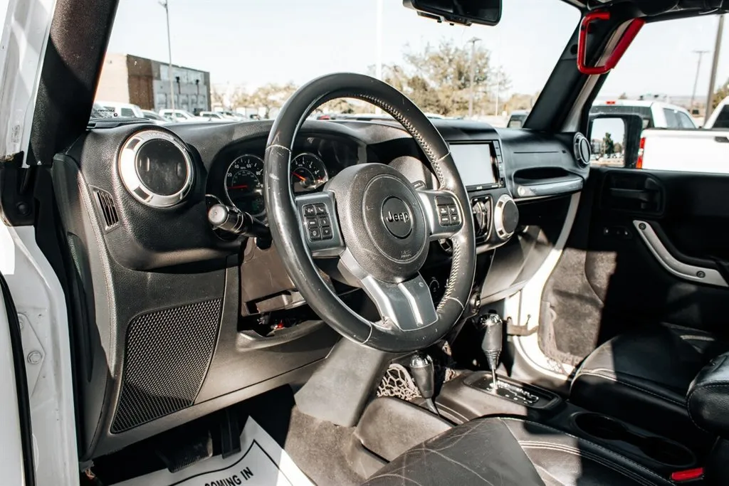 Jeep Wrangler photo 13