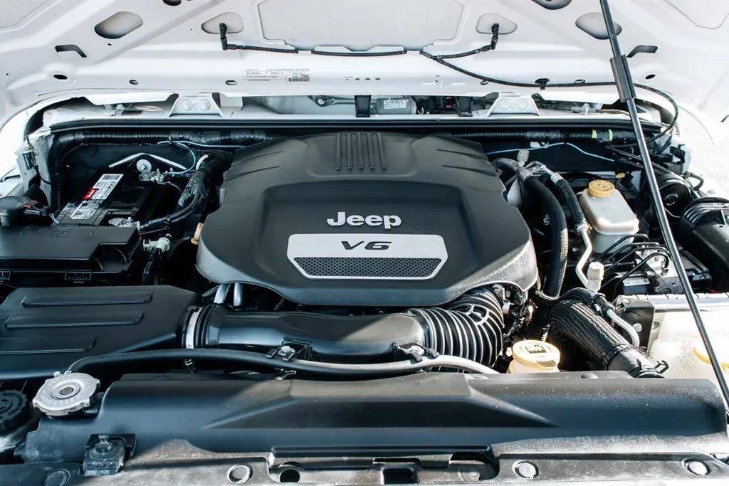 Jeep Wrangler photo 33