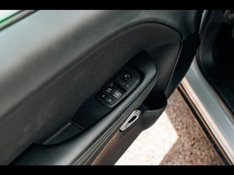 Dodge Challenger photo 14