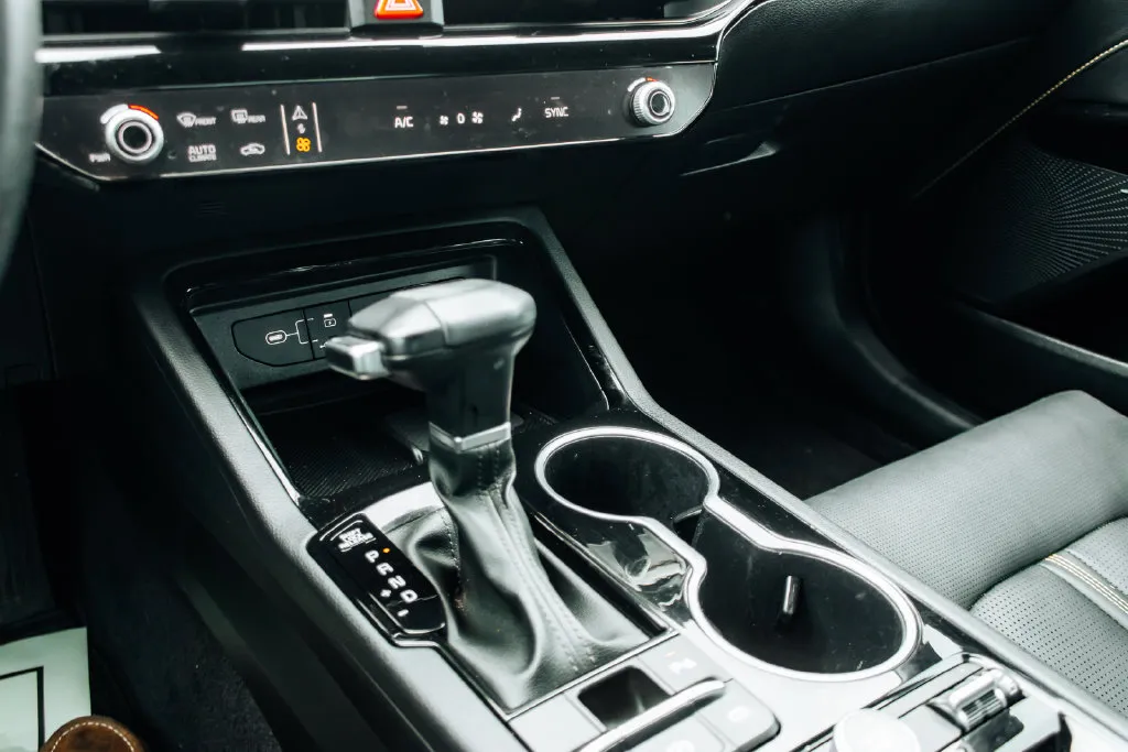Kia K5 photo 17