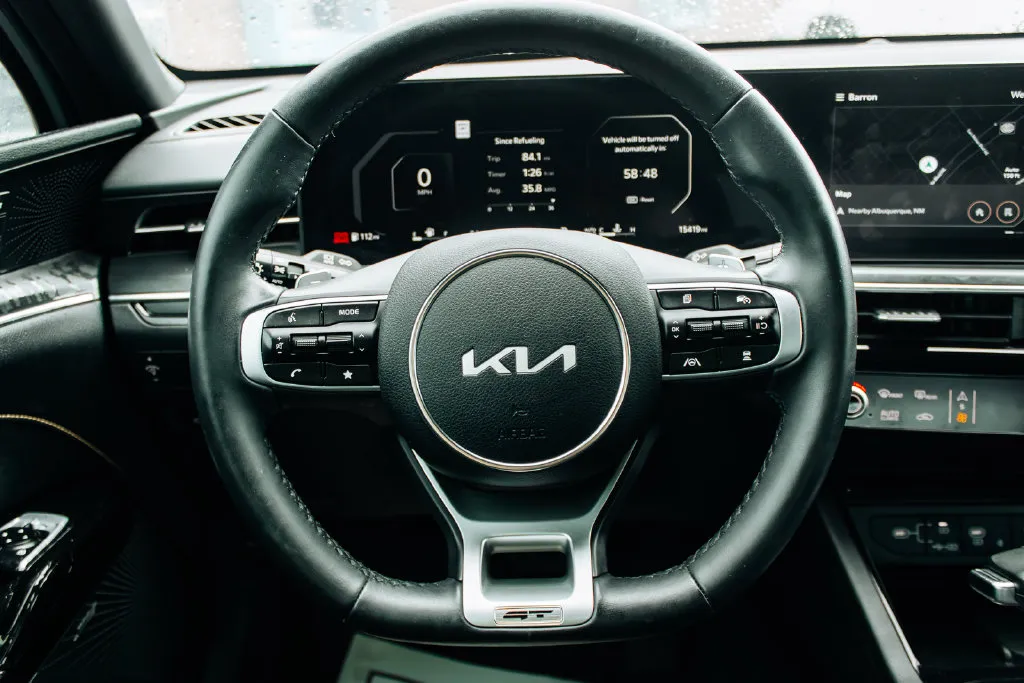 Kia K5 photo 12