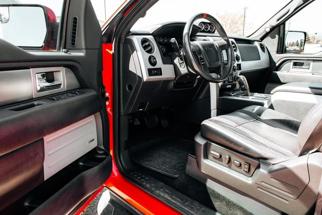 Ford F-150 photo 17