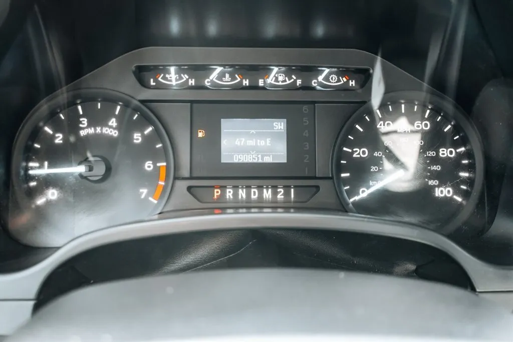 Ford F-250SD photo 19