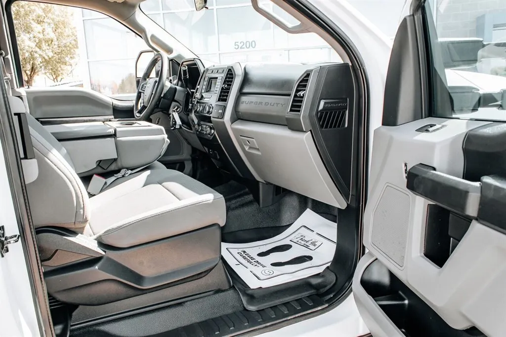Ford F-250SD photo 31