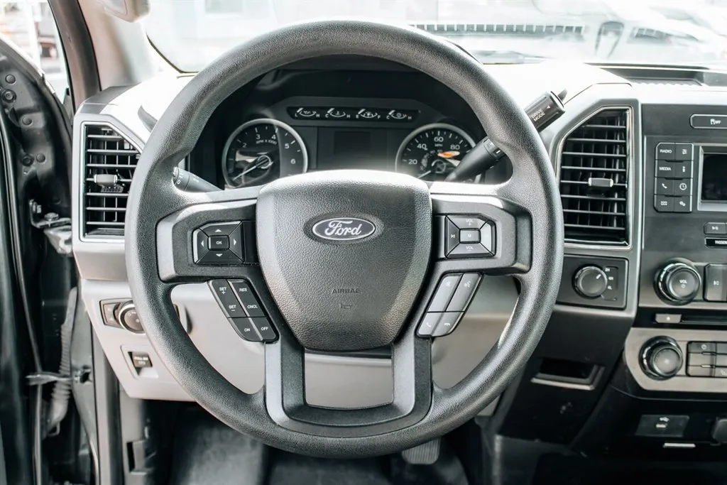 Ford F-150 photo 15