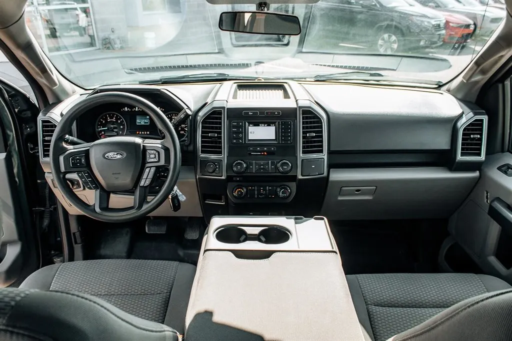 Ford F-150 photo 22