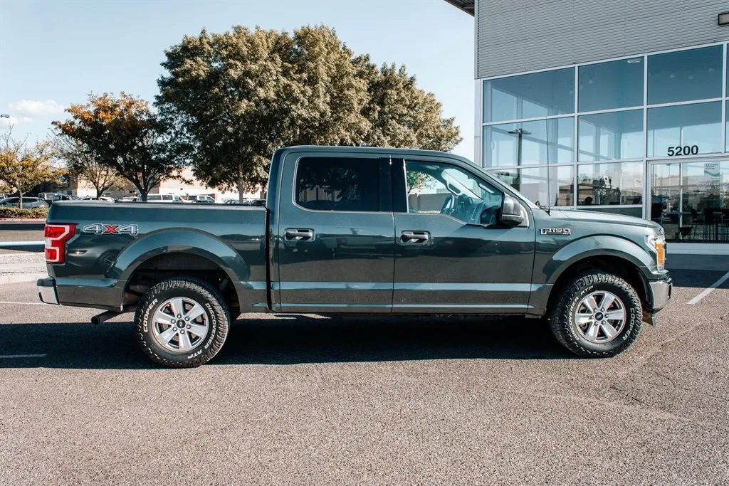 Ford F-150 photo 8