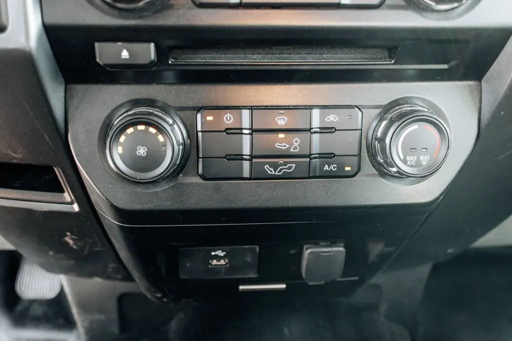 Ford F-150 photo 20