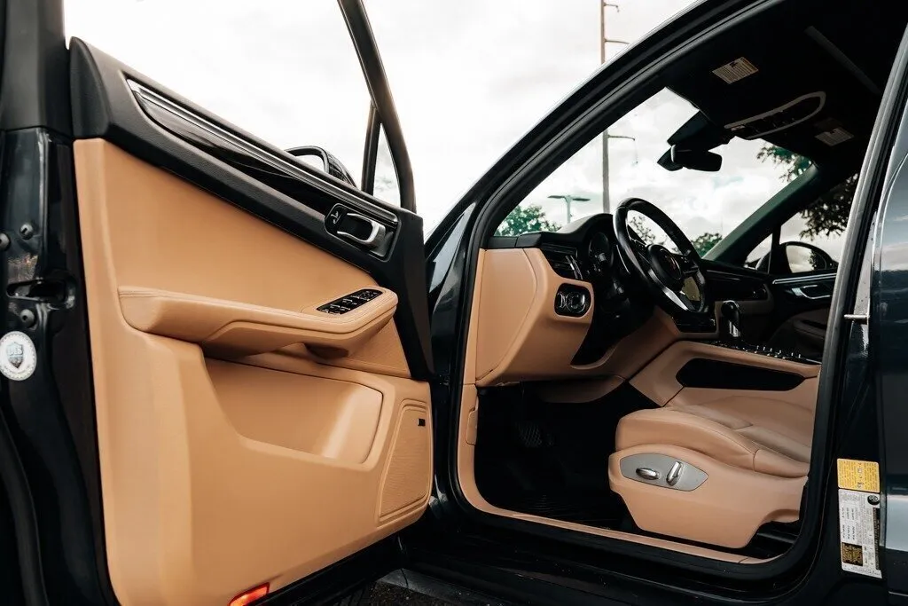 Porsche Macan photo 20