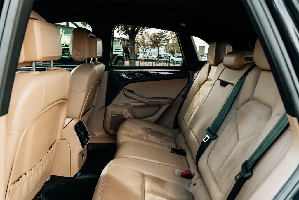 Porsche Macan photo 41