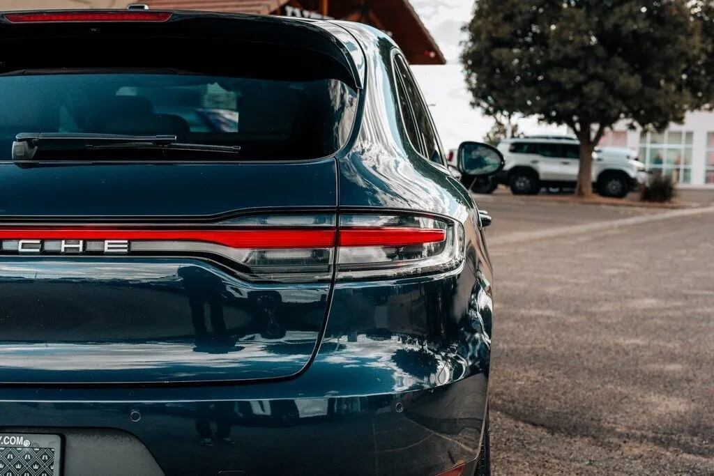 Porsche Macan photo 68