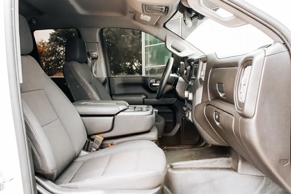 GMC Sierra photo 35
