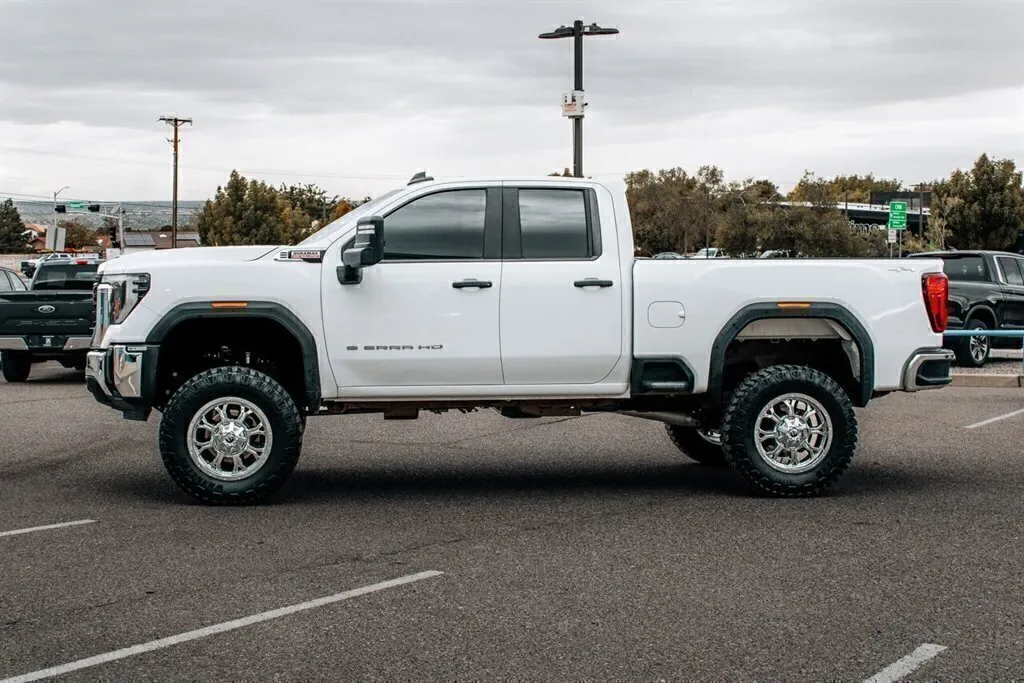 GMC Sierra photo 4