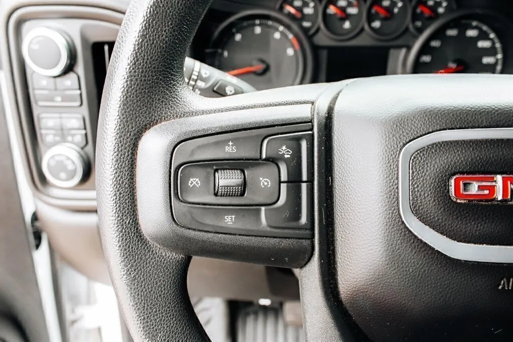 GMC Sierra photo 57
