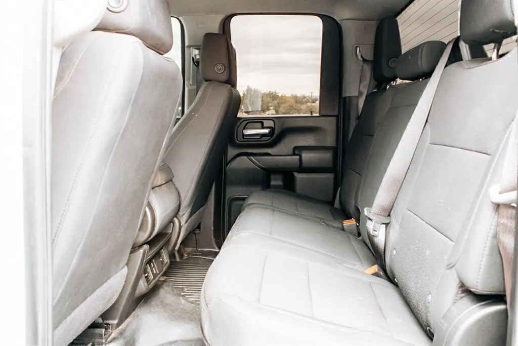 GMC Sierra photo 26