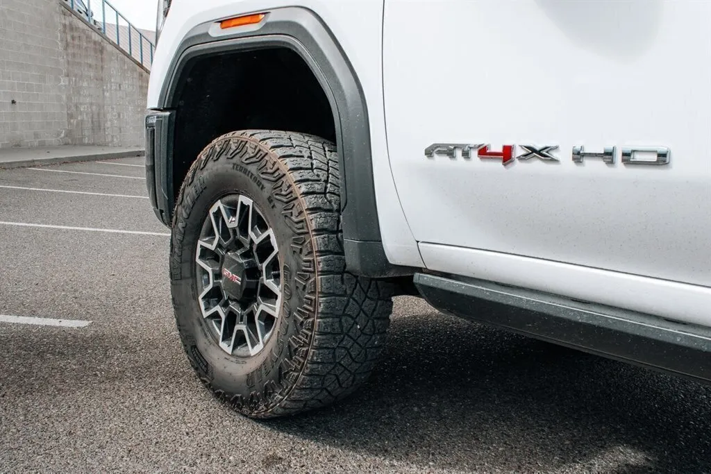 GMC Sierra photo 90