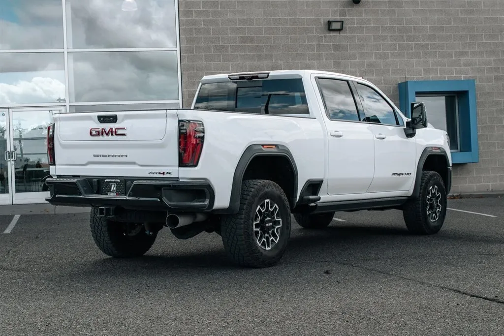 GMC Sierra photo 87