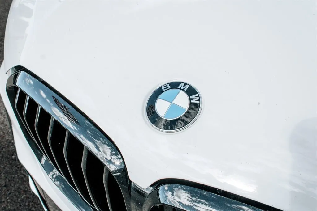 BMW X5 photo 100