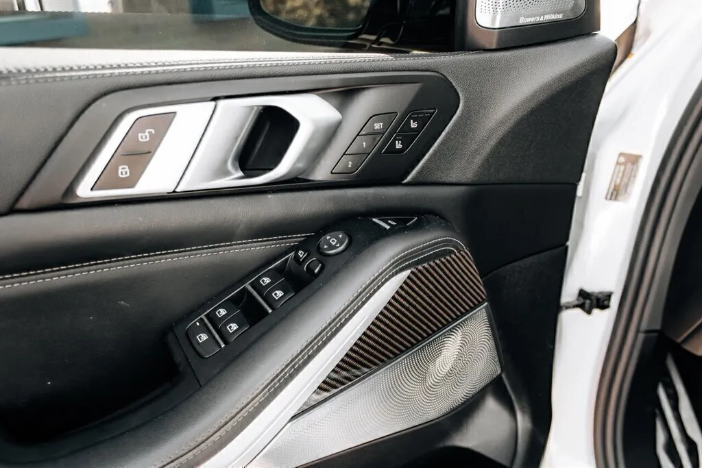 BMW X5 photo 16