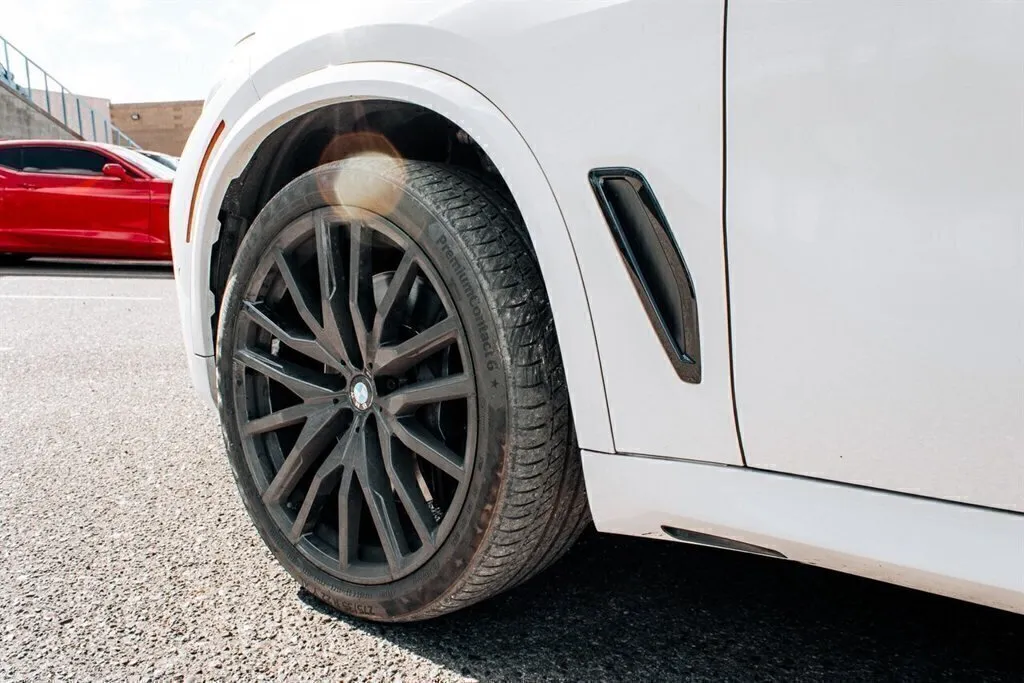 BMW X5 photo 11