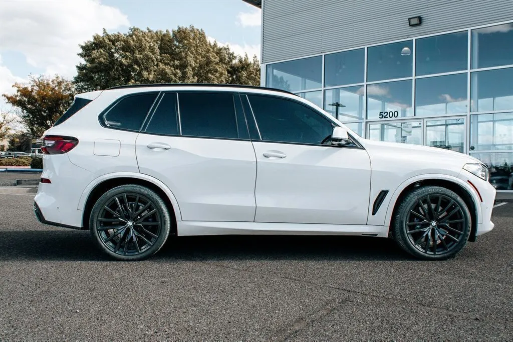 BMW X5 photo 8