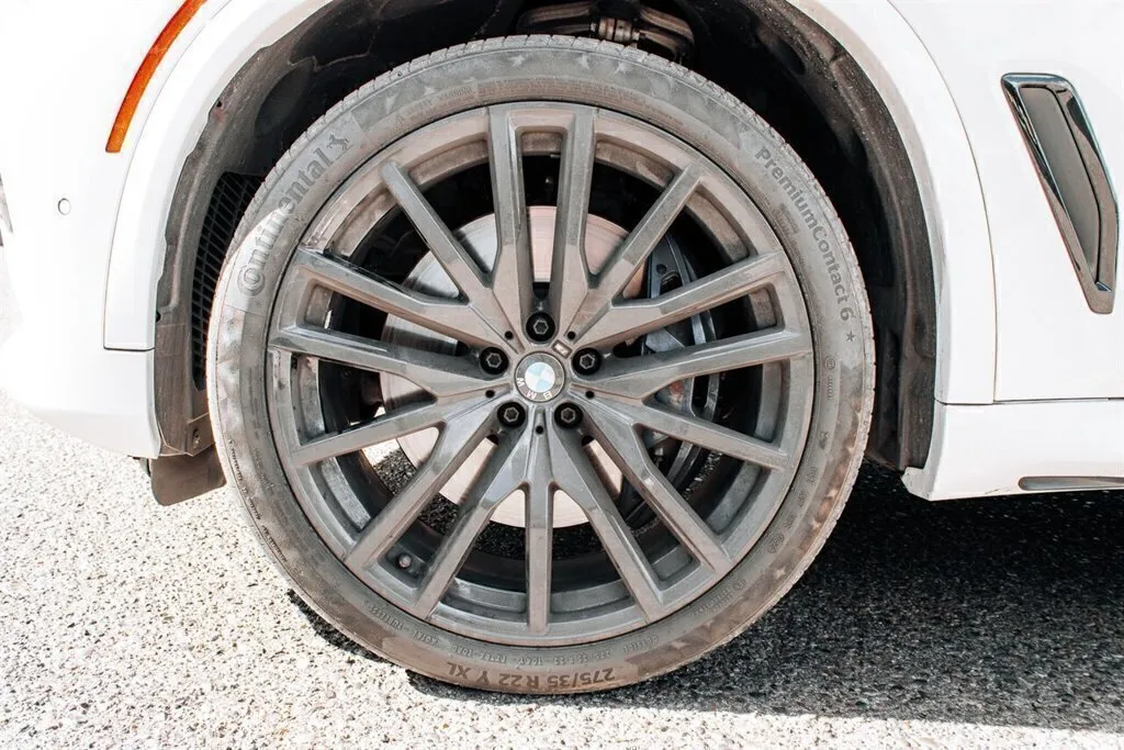 BMW X5 photo 12