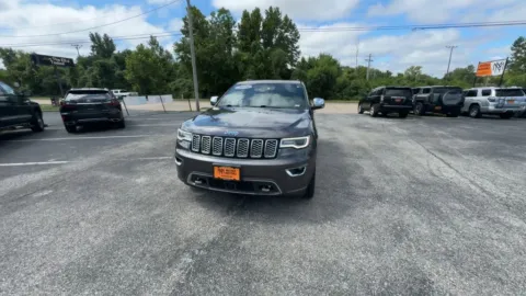 Another view of 2019 Jeep Grand Cherokee Overland Sport Utility 4D for sale in Saint Charles, MO at Mathis Motors