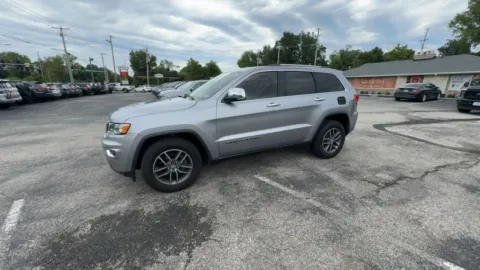 More photos of 2018 Jeep Grand Cherokee Limited Sport Utility 4D at Mathis Motors, MO