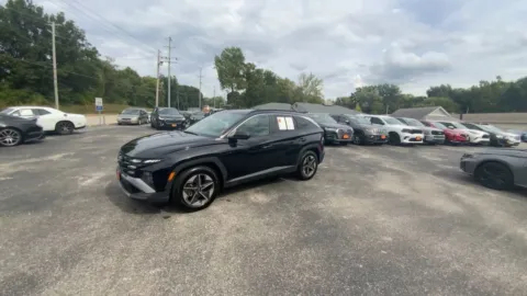 More photos of 2025 Hyundai Tucson SEL Sport Utility 4D at Mathis Motors, MO