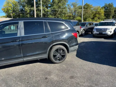 More photos of 2021 Honda Pilot Special Edition Sport Utility 4D at Mathis Motors, MO