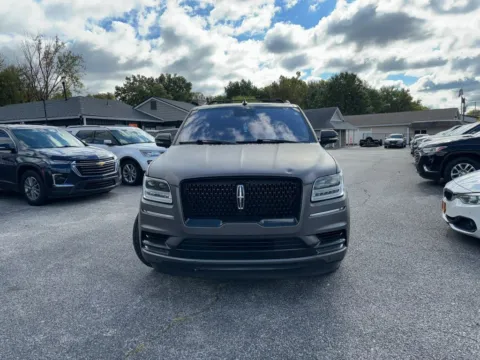 More photos of 2018 Lincoln Navigator Black Label Sport Utility 4D at Mathis Motors, MO