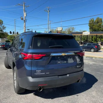 More photos of 2022 Chevrolet Traverse LT Sport Utility 4D at Mathis Motors, MO