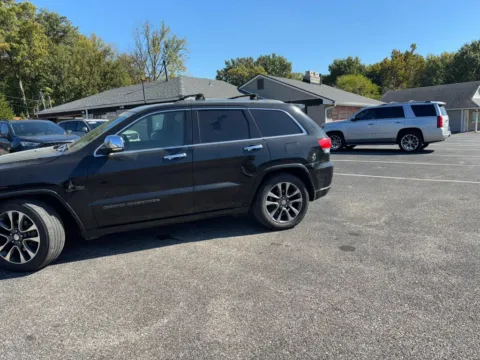 More photos of 2018 Jeep Grand Cherokee Overland Sport Utility 4D at Mathis Motors, MO