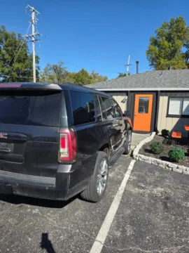Another view of 2018 GMC Yukon SLT Sport Utility 4D for sale in Saint Charles, MO at Mathis Motors