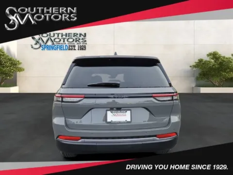 More photos of 2027 Jeep Grand Cherokee Laredo Altitude at Southern Motors Springfield Chrysler Dodge Jeep Ram, GA