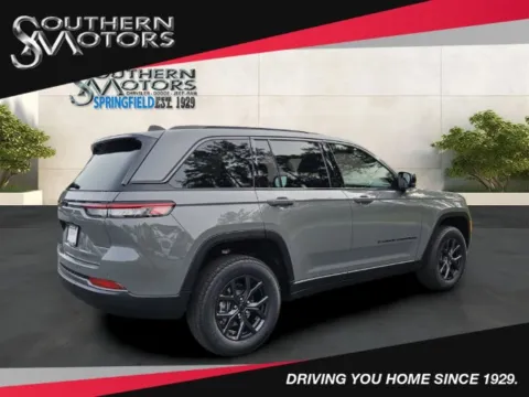 More photos of 2027 Jeep Grand Cherokee Laredo Altitude at Southern Motors Springfield Chrysler Dodge Jeep Ram, GA