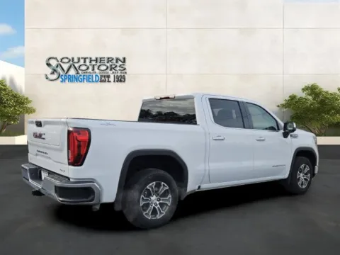 More photos of 2025 GMC Sierra 1500 SLT at Southern Motors Springfield Chrysler Dodge Jeep Ram, GA