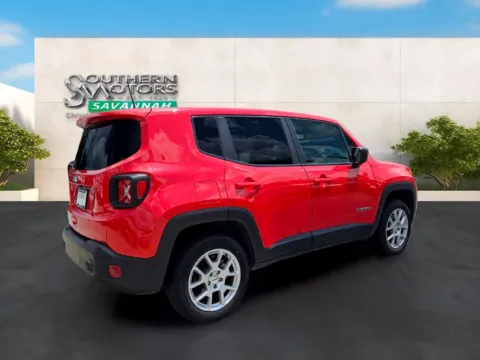 More photos of 2023 Jeep Renegade Latitude at Southern Motors Savannah Chrysler Dodge Jeep Ram, GA