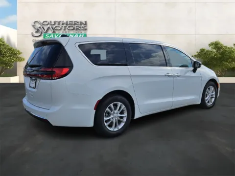 More photos of 2026 Chrysler Pacifica Select at Southern Motors Savannah Chrysler Dodge Jeep Ram, GA