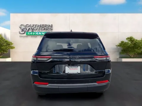 More photos of 2027 Jeep Grand Cherokee Altitude at Southern Motors Savannah Chrysler Dodge Jeep Ram, GA