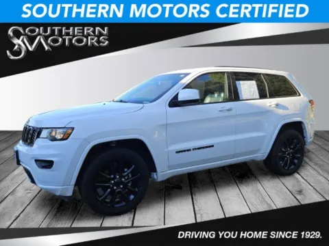 White 2019 Jeep Grand Cherokee Altitude for sale in Savannah, GA