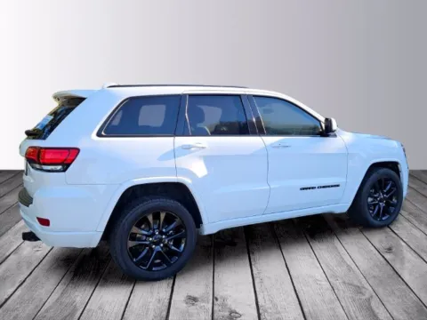 More photos of 2019 Jeep Grand Cherokee Altitude at Southern Motors Honda, GA