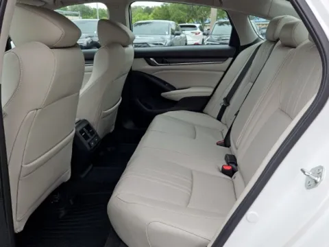More photos of 2022 Honda Accord Hybrid Touring at Southern Motors Honda, GA