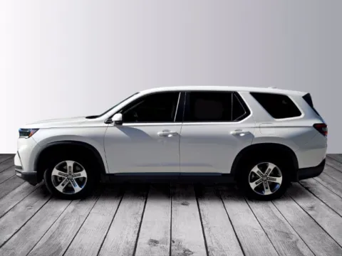 Photos of 2024 Honda Pilot EX-L for sale in Savannah, GA at Southern Motors Honda