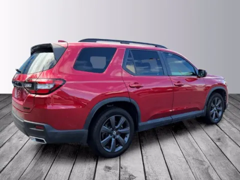 More photos of 2025 Honda Pilot Sport at Southern Motors Honda, GA