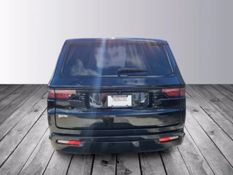 More photos of 2025 Jeep Wagoneer Series II at Southern Motors Honda, GA