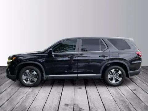 Photos of 2025 Honda Pilot EX-L for sale in Savannah, GA at Southern Motors Honda