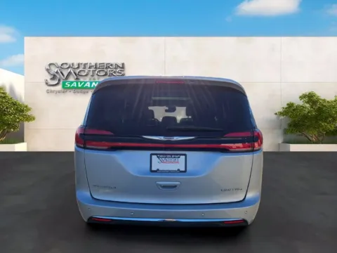 More photos of 2024 Chrysler Pacifica Limited at Southern Motors Savannah CDJR, GA