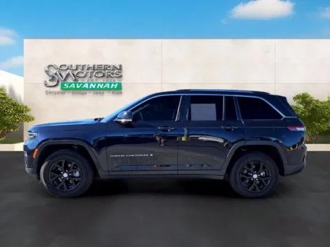 Photos of 2024 Jeep Grand Cherokee Limited for sale in Savannah, GA at Southern Motors Savannah CDJR
