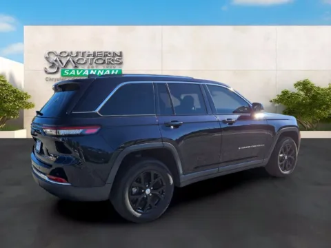 More photos of 2024 Jeep Grand Cherokee Limited at Southern Motors Savannah CDJR, GA